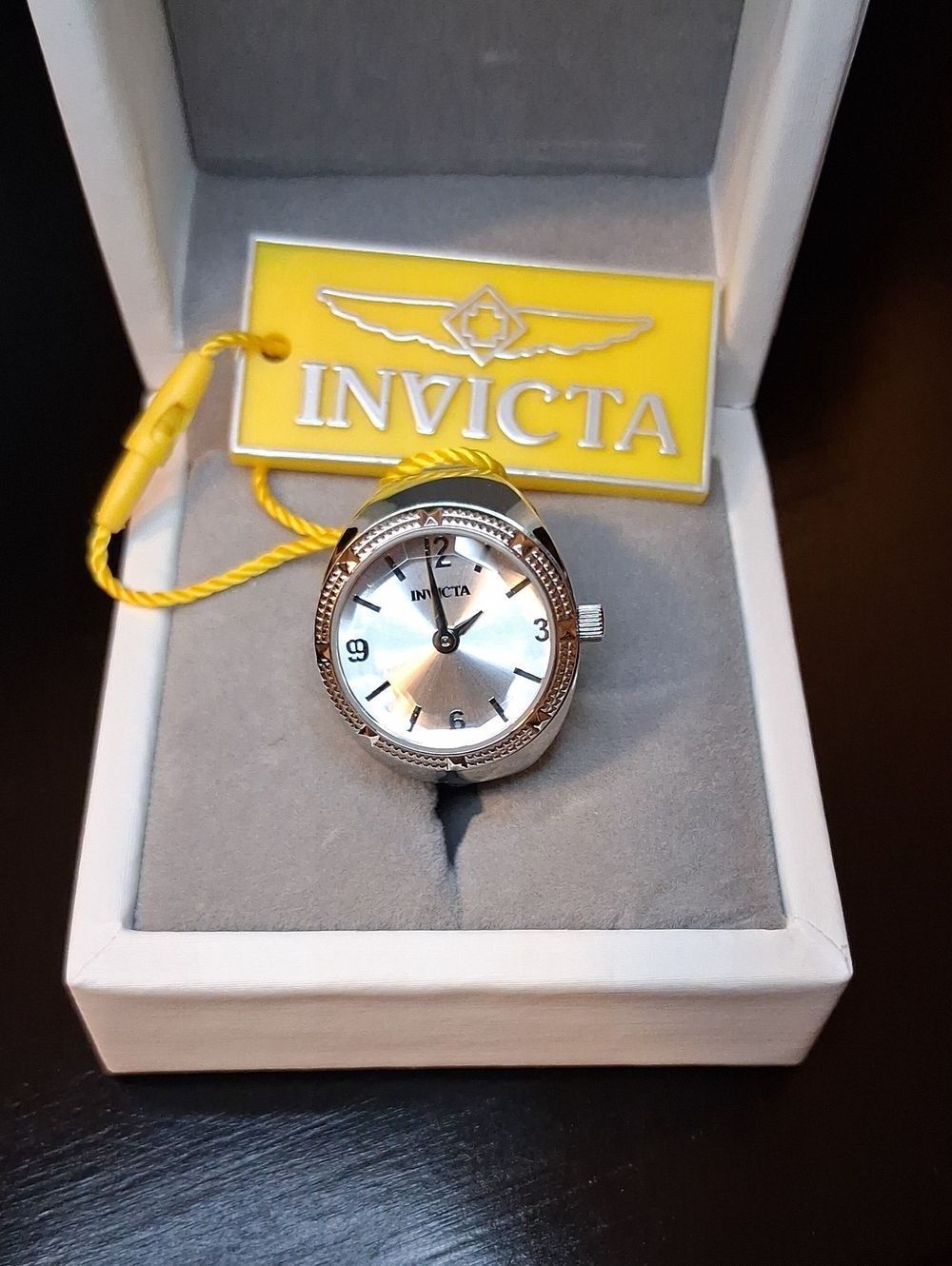 Ring Watch Angel Invicta Model 50640 Ladies Quartz